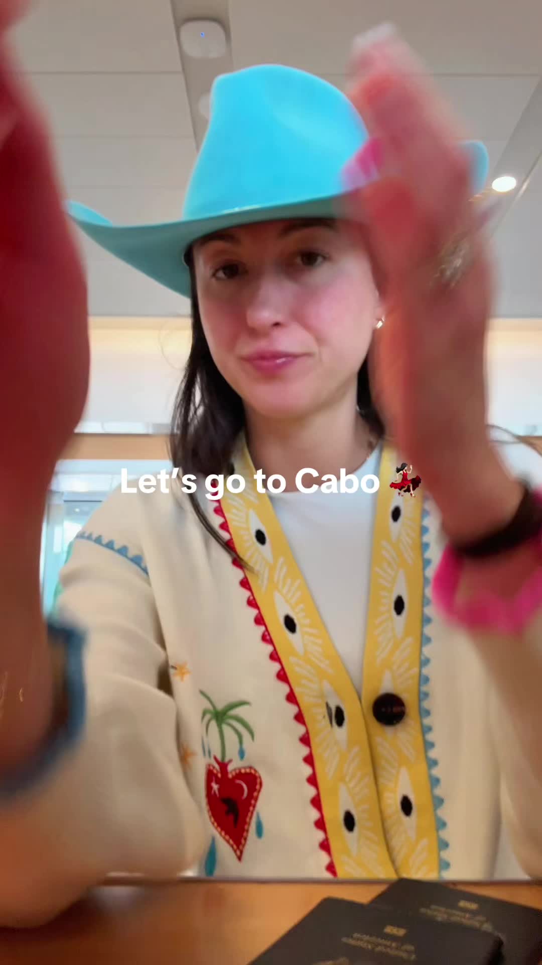 @Selena | Traveling Mom