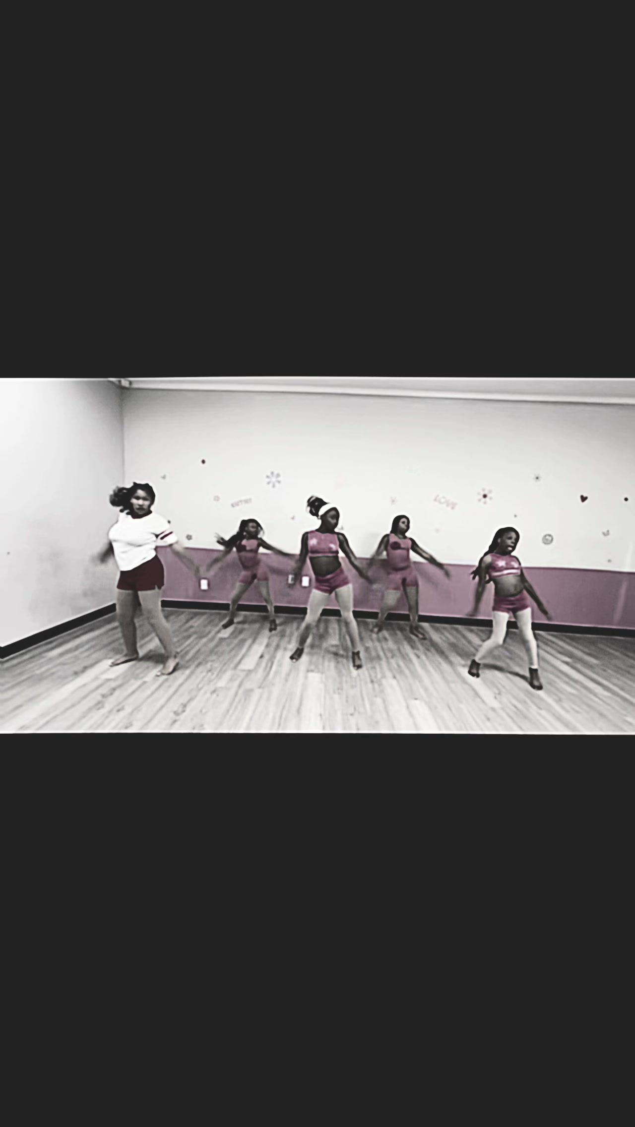 @pinkdynamic_danceco