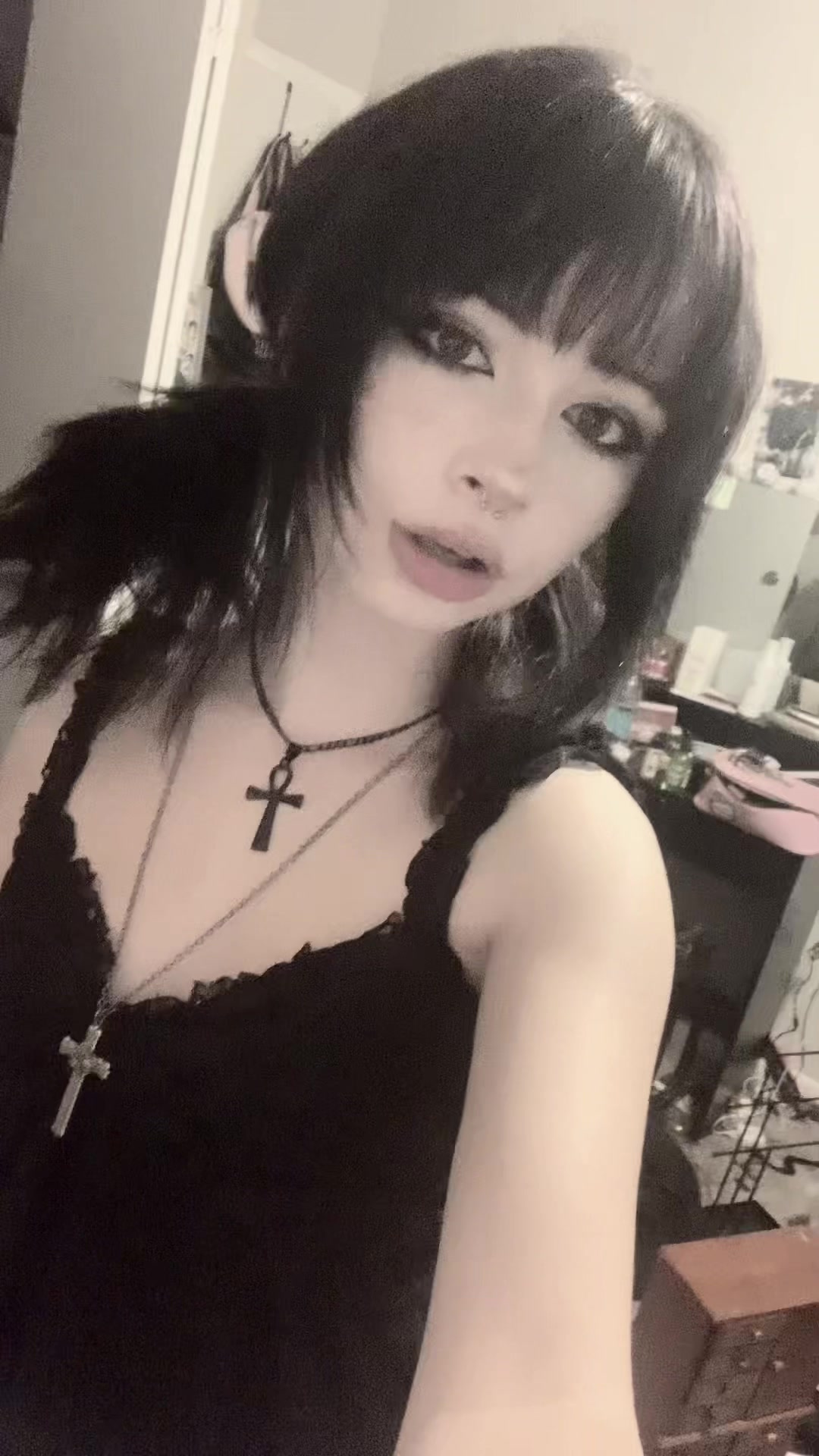 @₍^. ‸ .^₎⟆