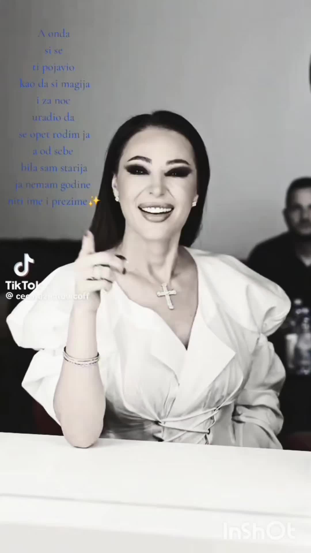 @✨️ C E C A ✨️