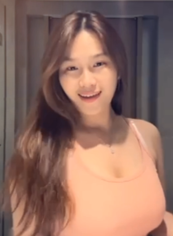 @￴