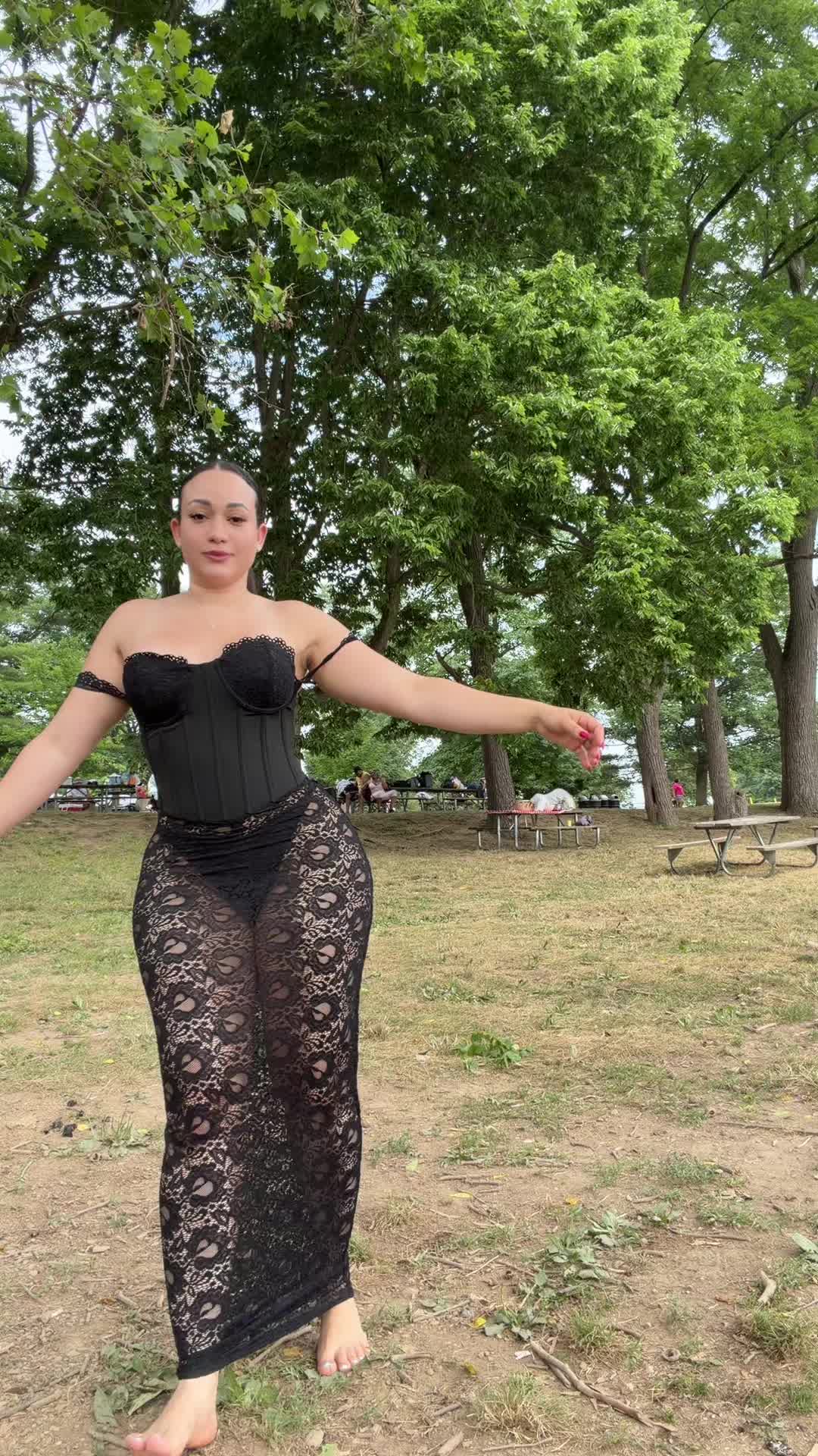 @emelytavv