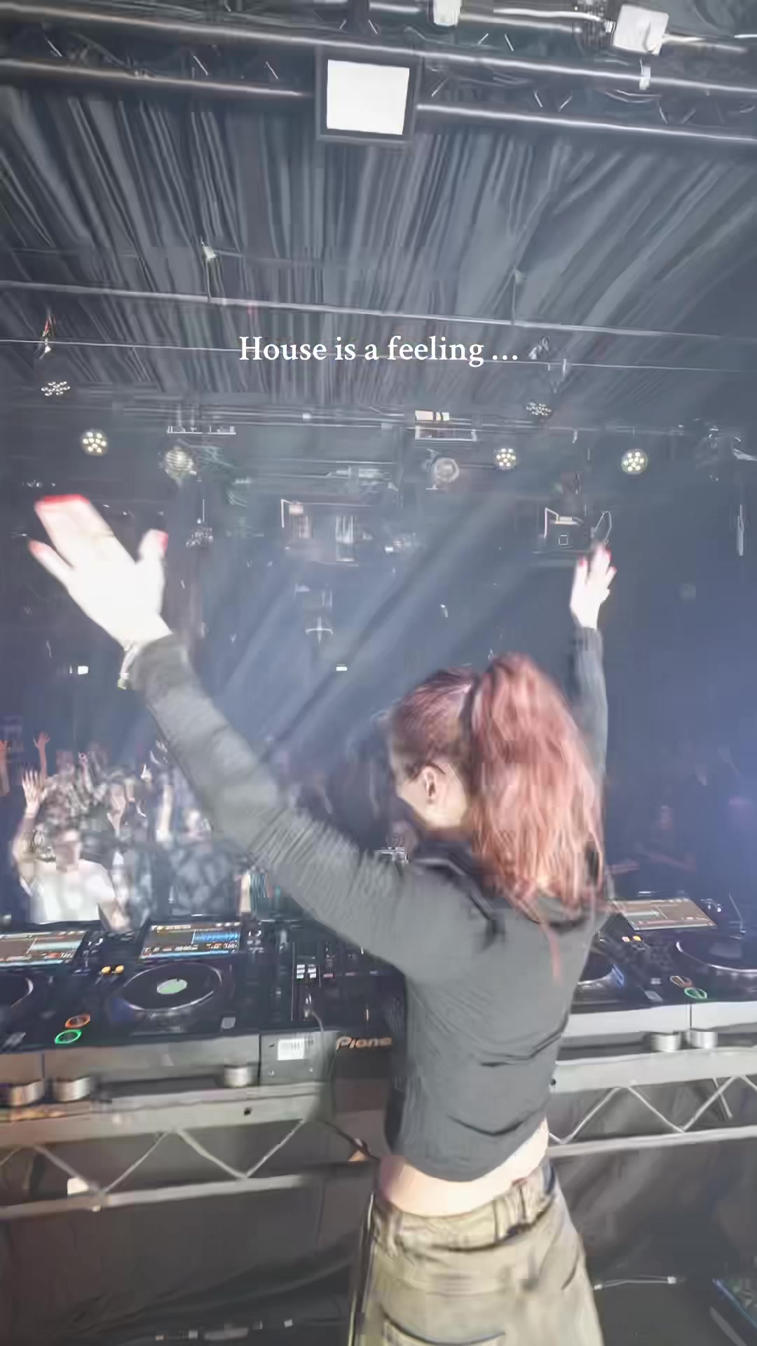 @AmyElleDJ