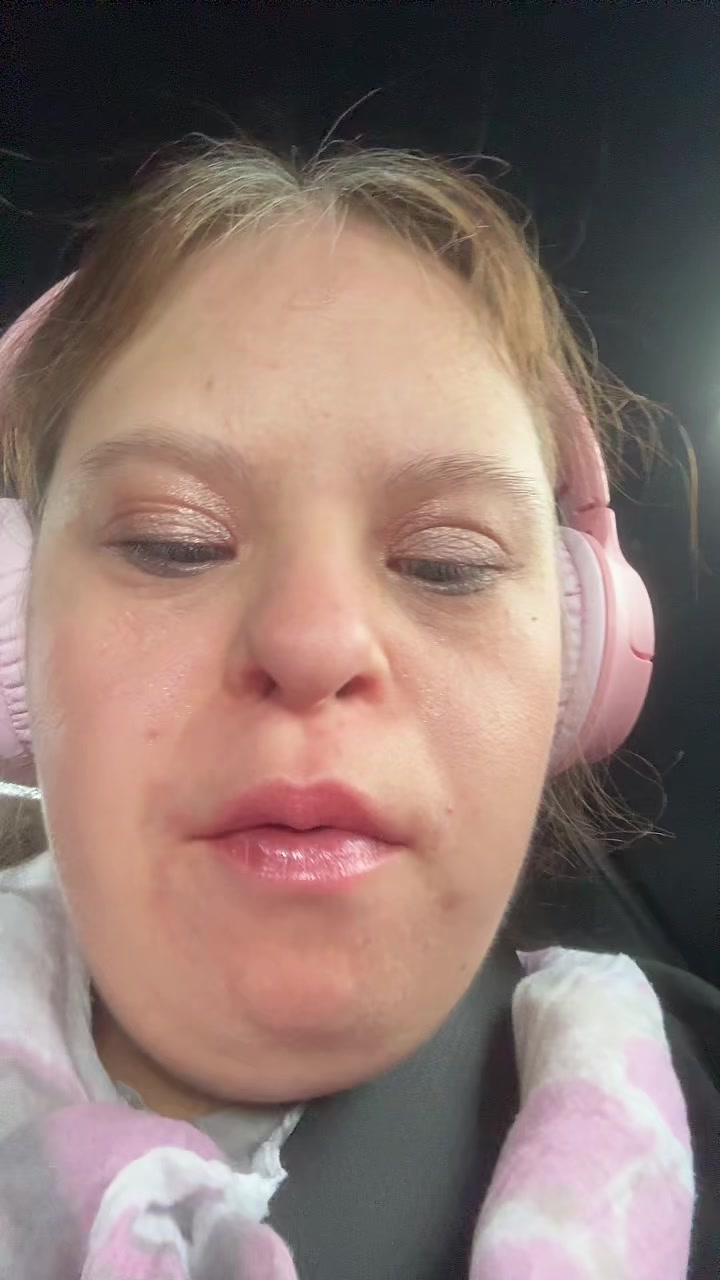 @nicolekeller92