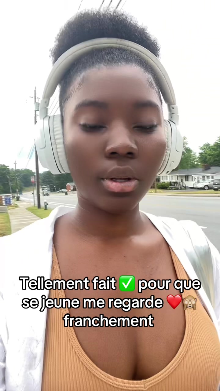 @Lyly 💕✝️🚀
