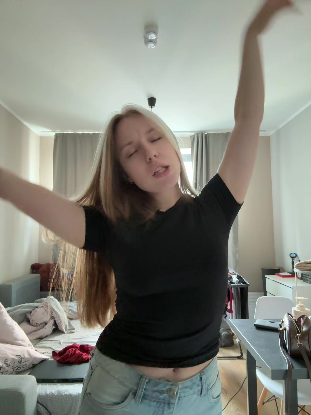 @Анечка