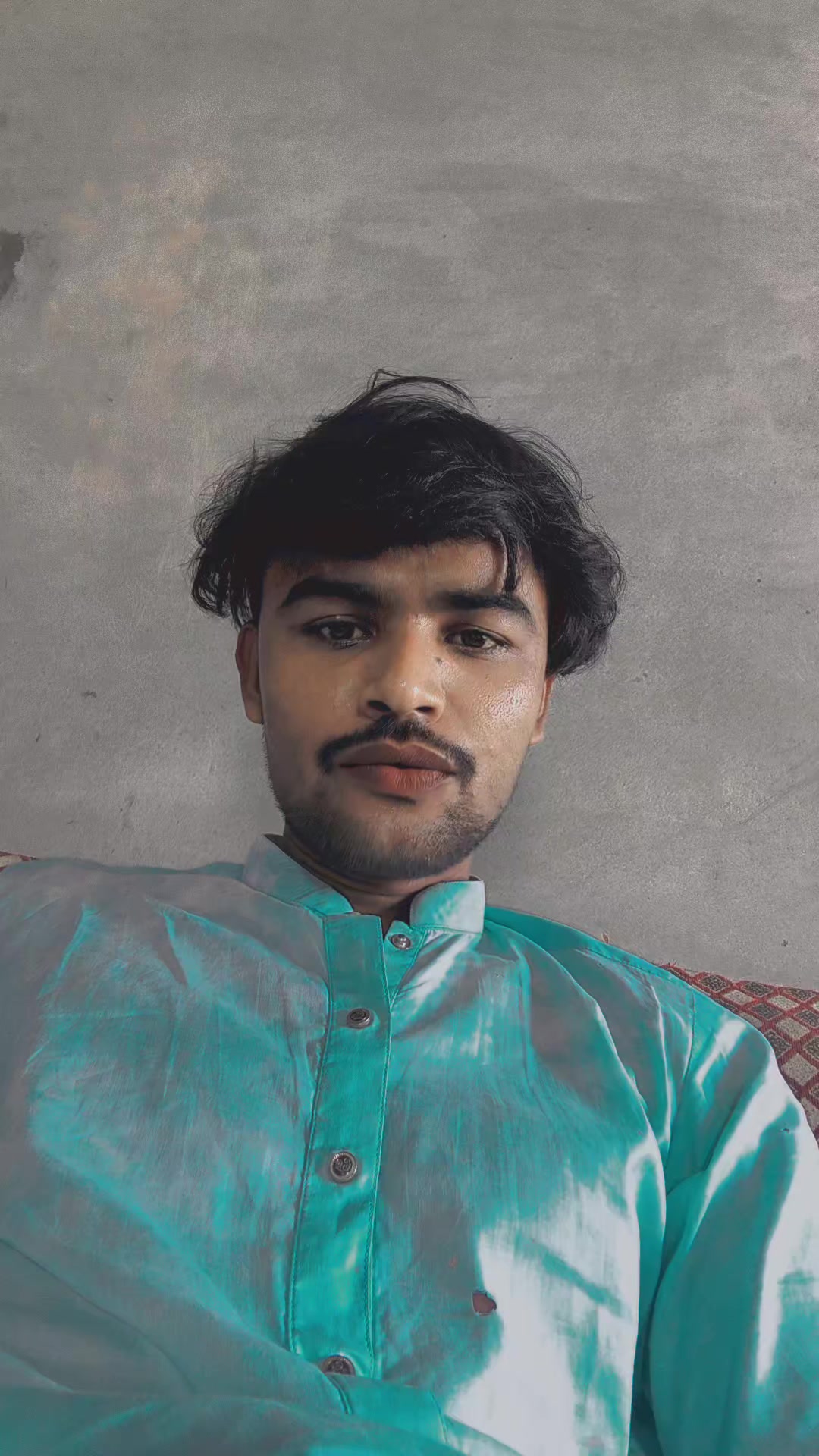 @Aویaس