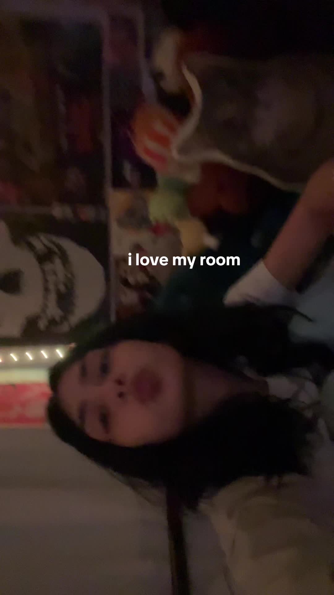 @Layla bug 🐞 >:)