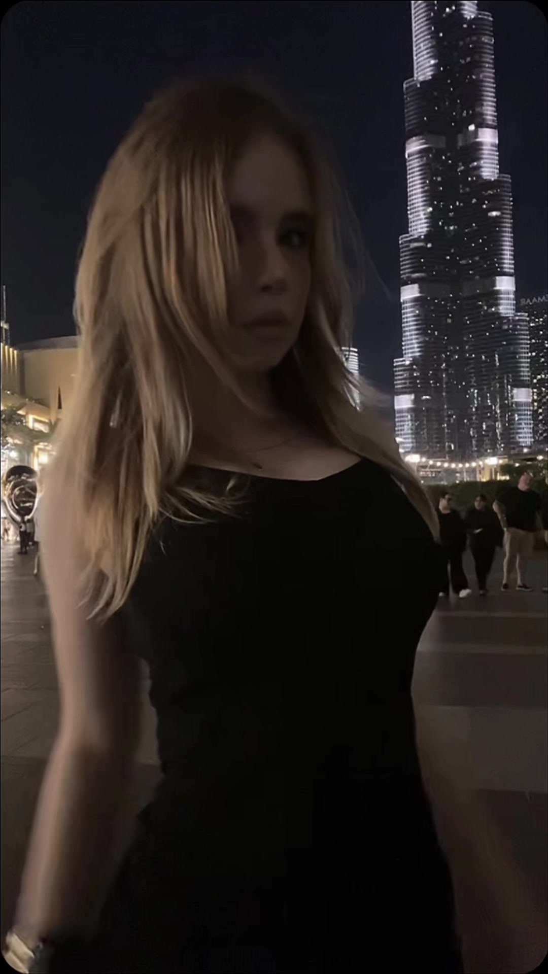 @paledollie