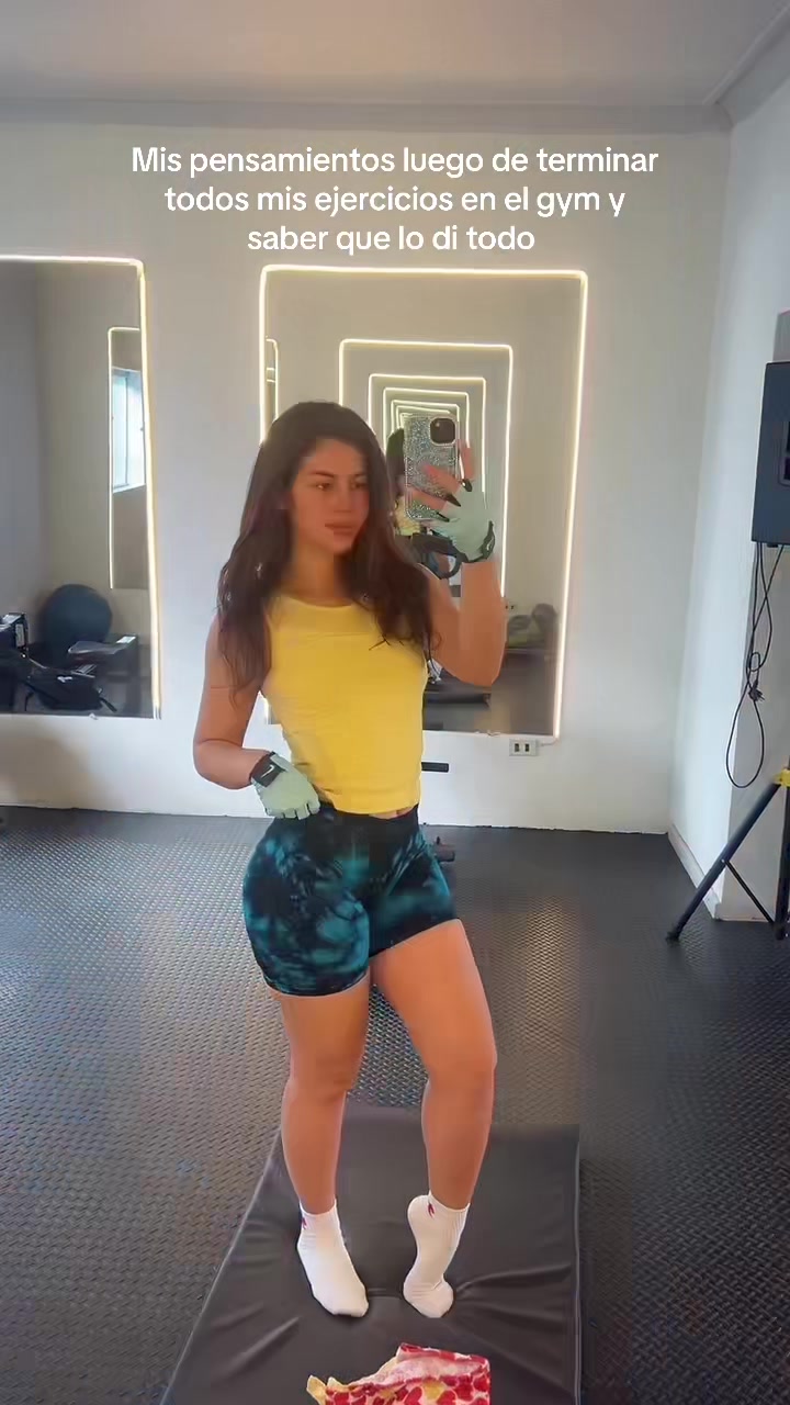 @VALERIABENGOLEA✨