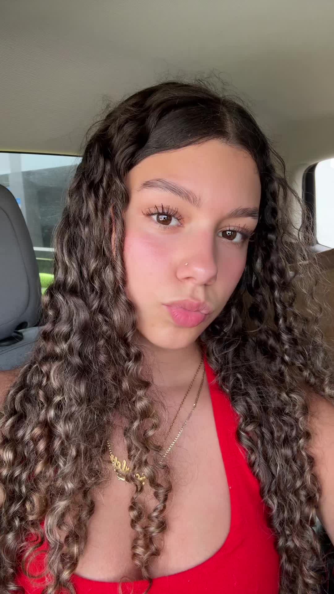 @𝐬𝐜𝐚𝐫𝐥𝐞𝐭𝐭