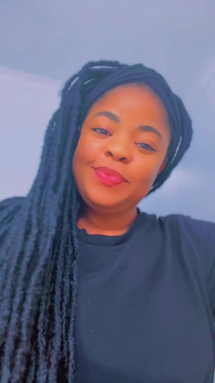 @NailedByLormy💅