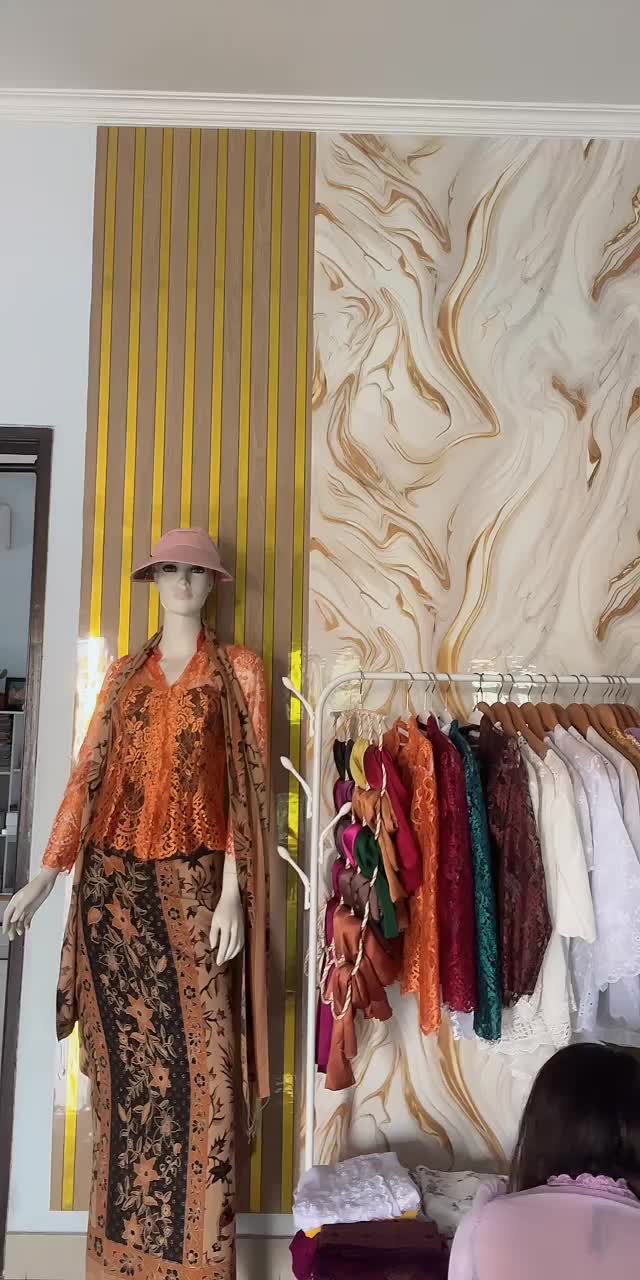 @Tut-Nick Ud Sari ID