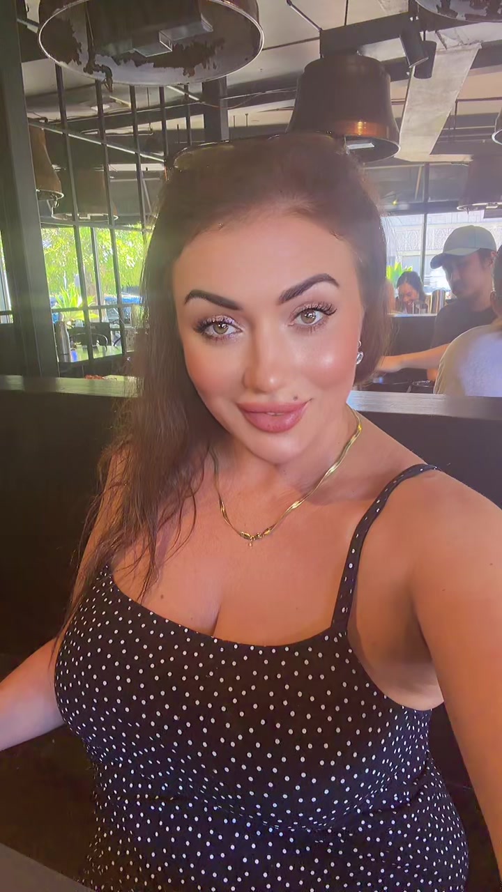 @julia Leo
