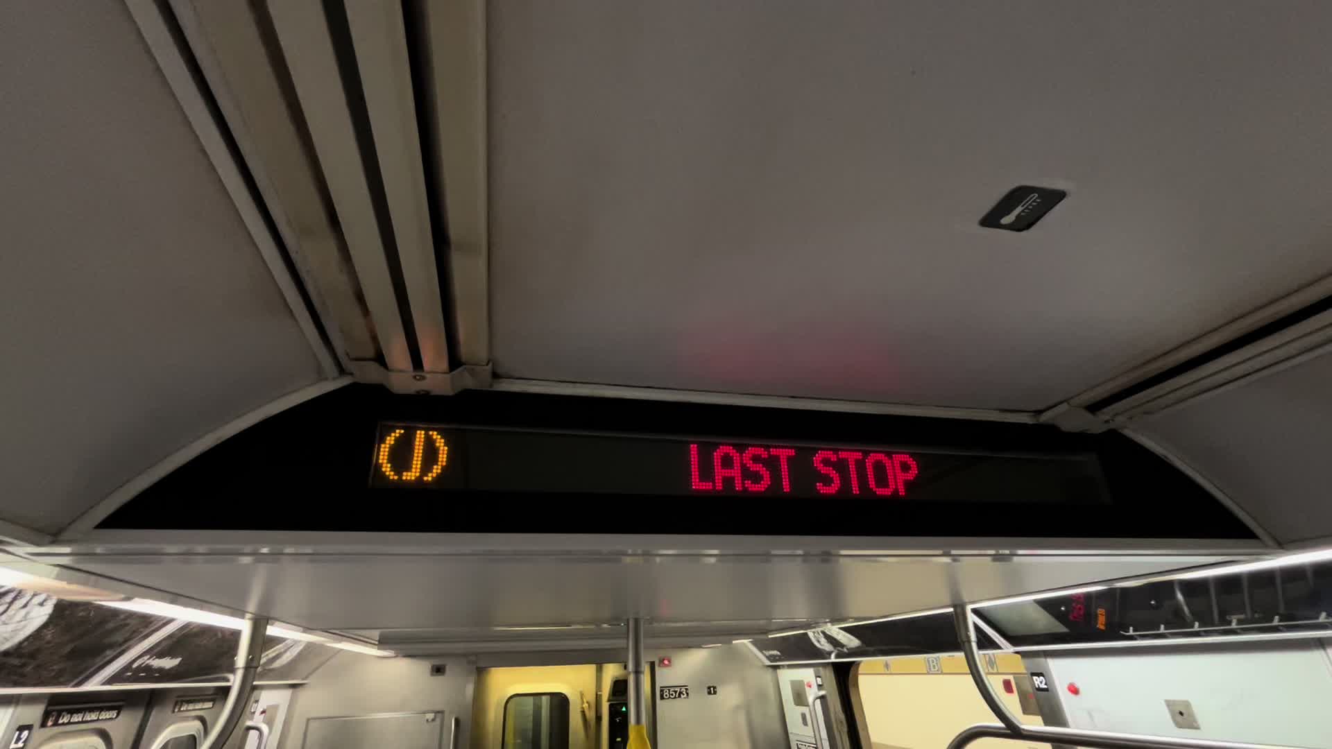 @R32 (J) train official