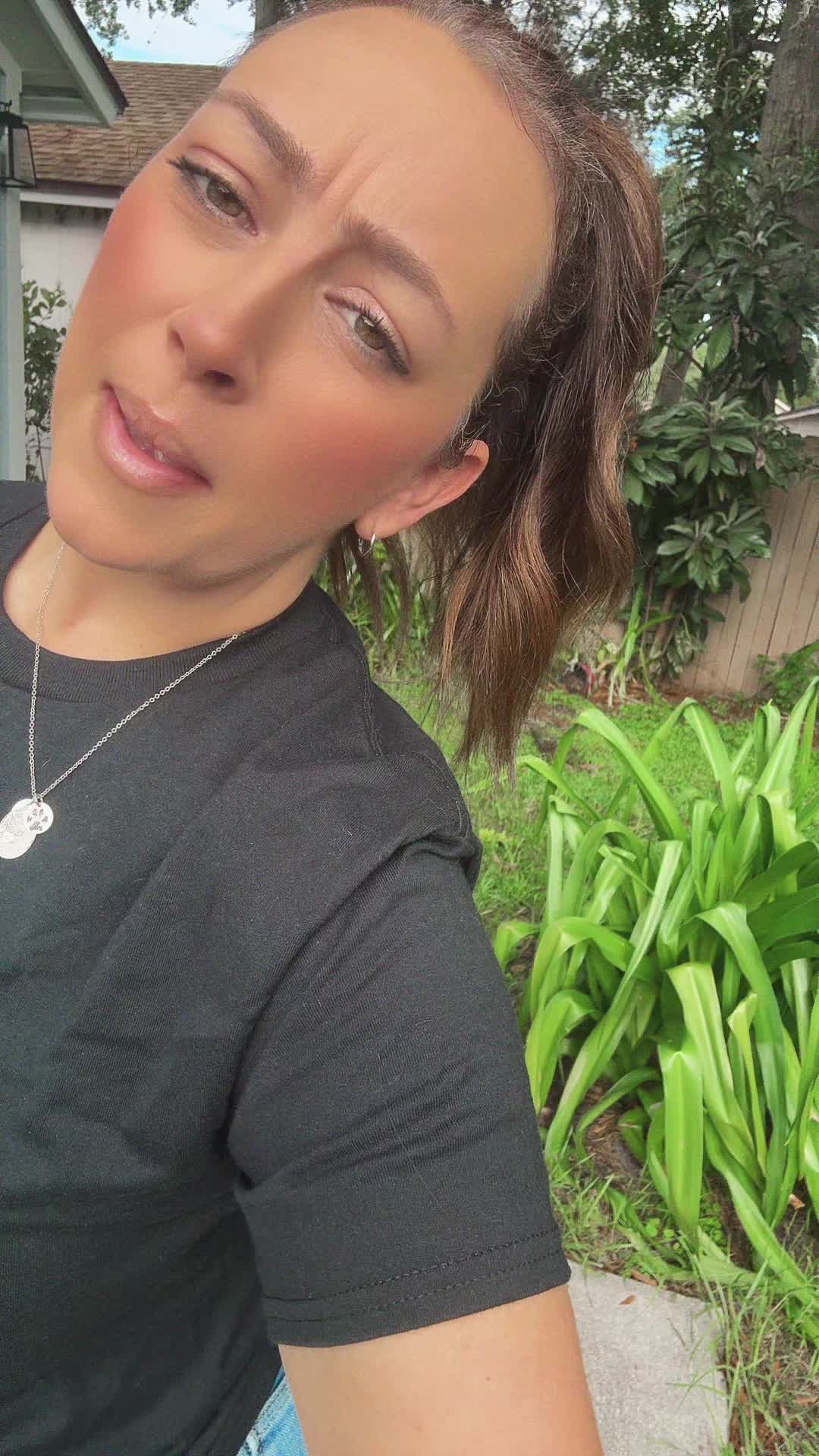 @R 0 B l N 🐆🌴🐾