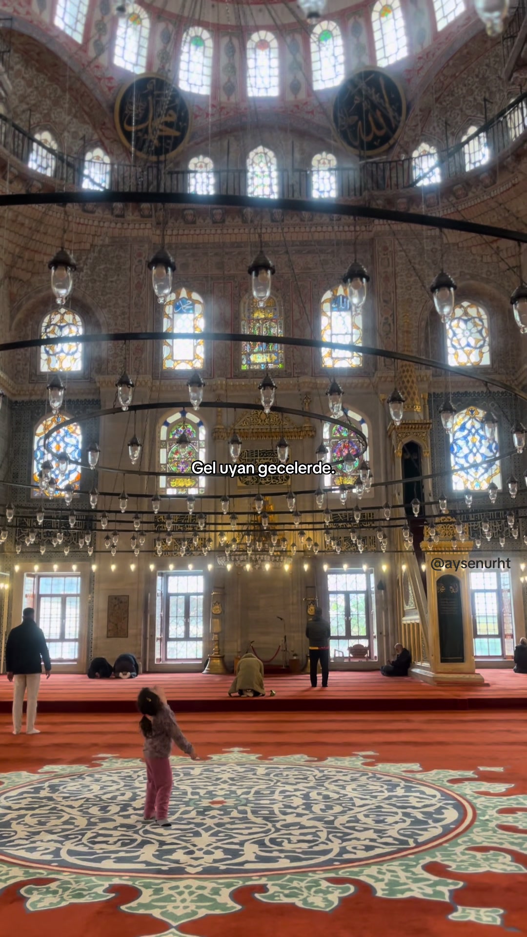 @Ayşenur