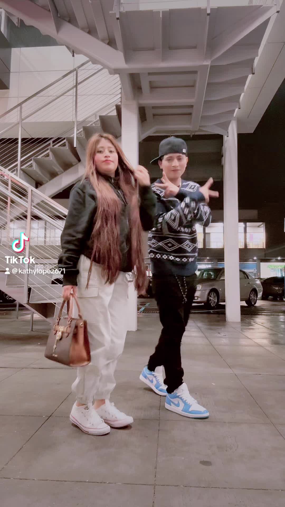 @Kathy López 🦝🥀