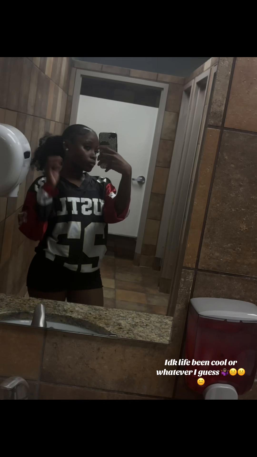 @Prettylilmiya