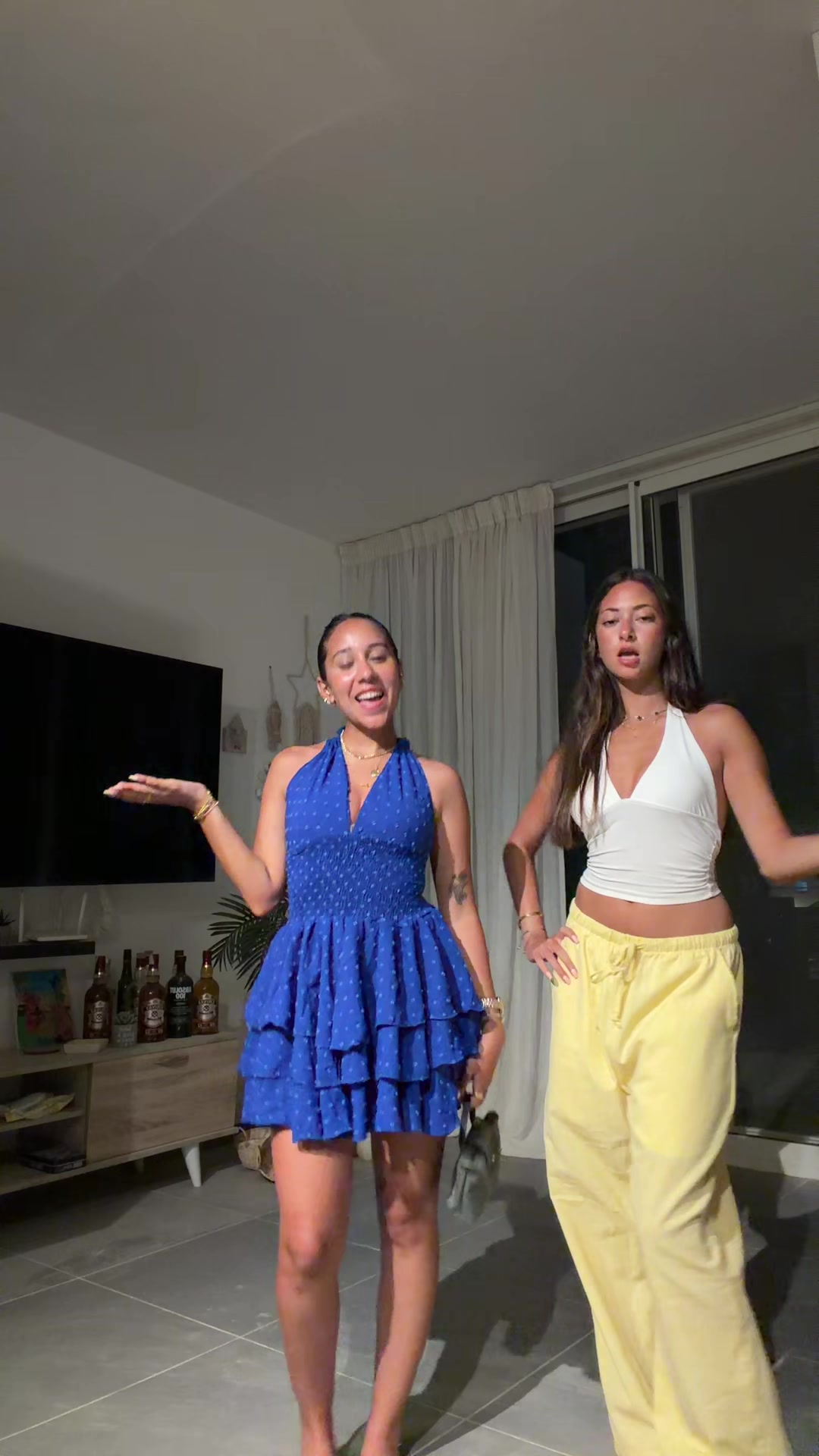 @Laylo
