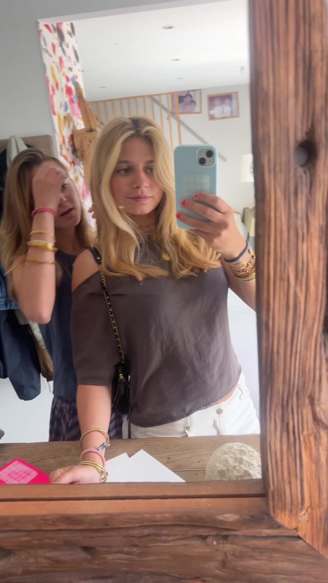 @lola_dth_