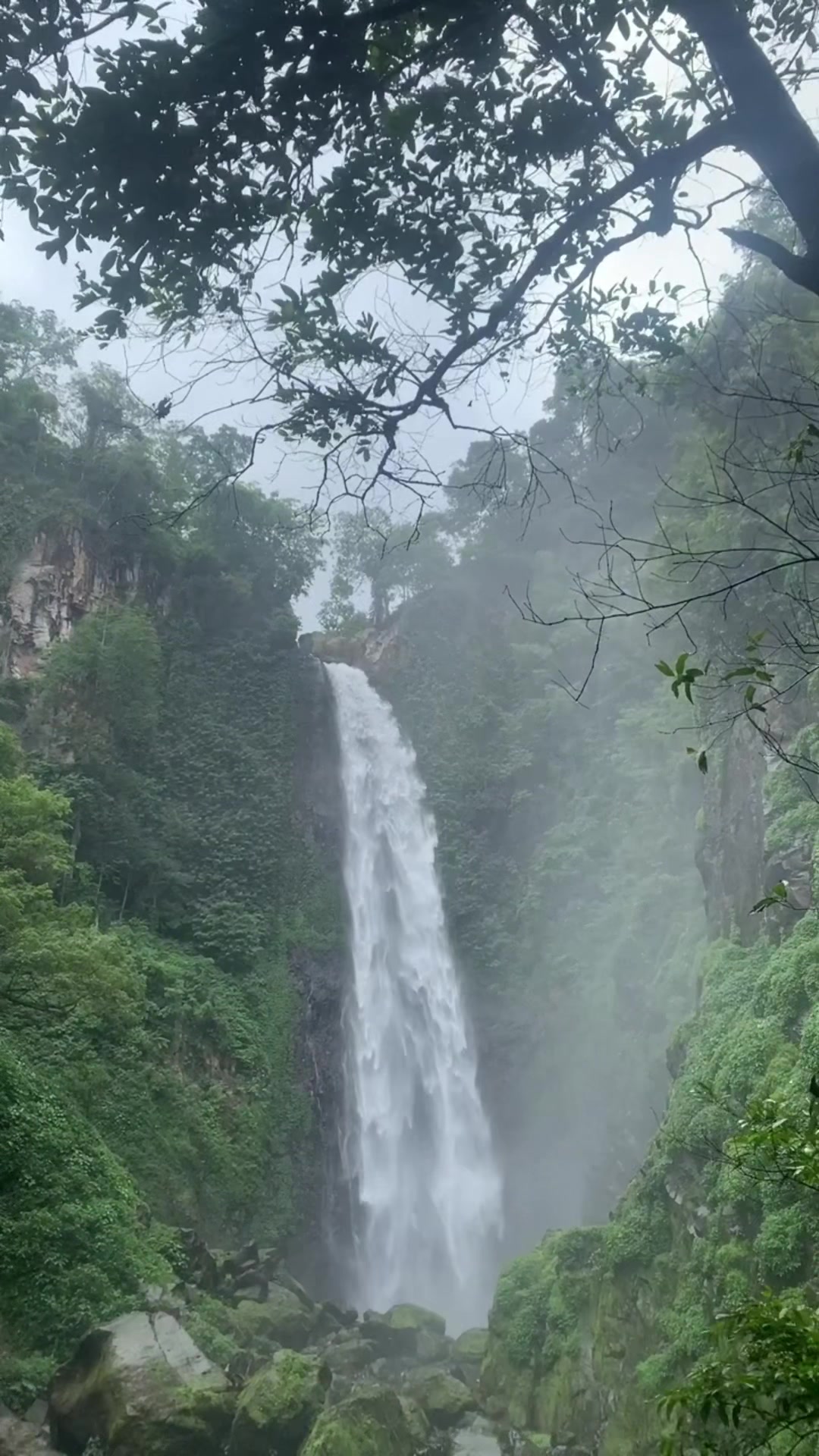 @ខួច គីមឡៃ
