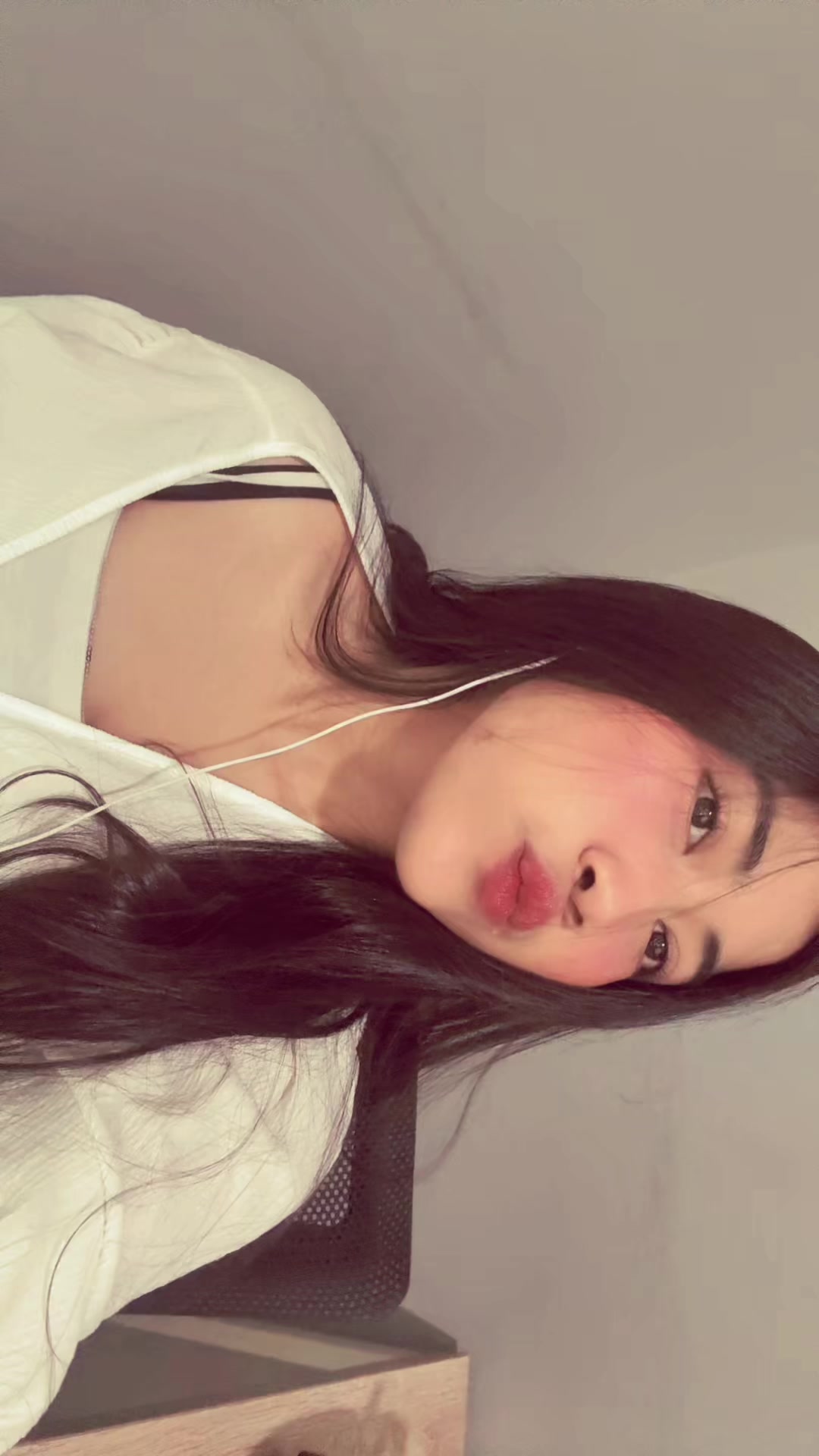 @🦋