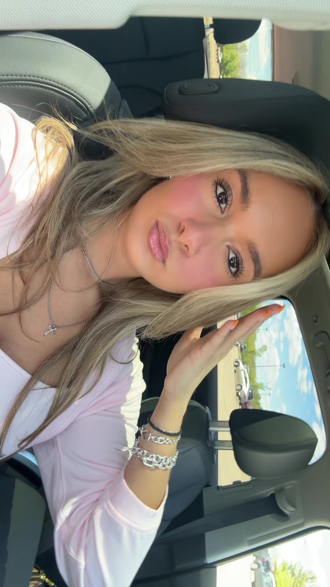 @anna