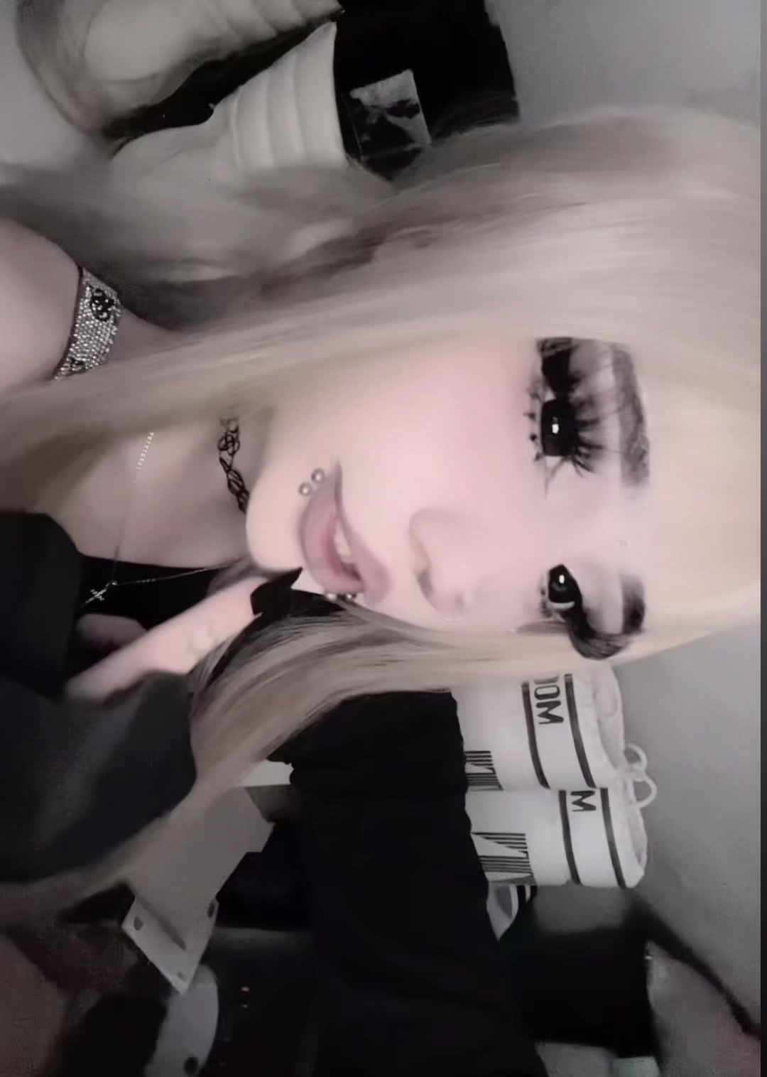 @miumiu25485