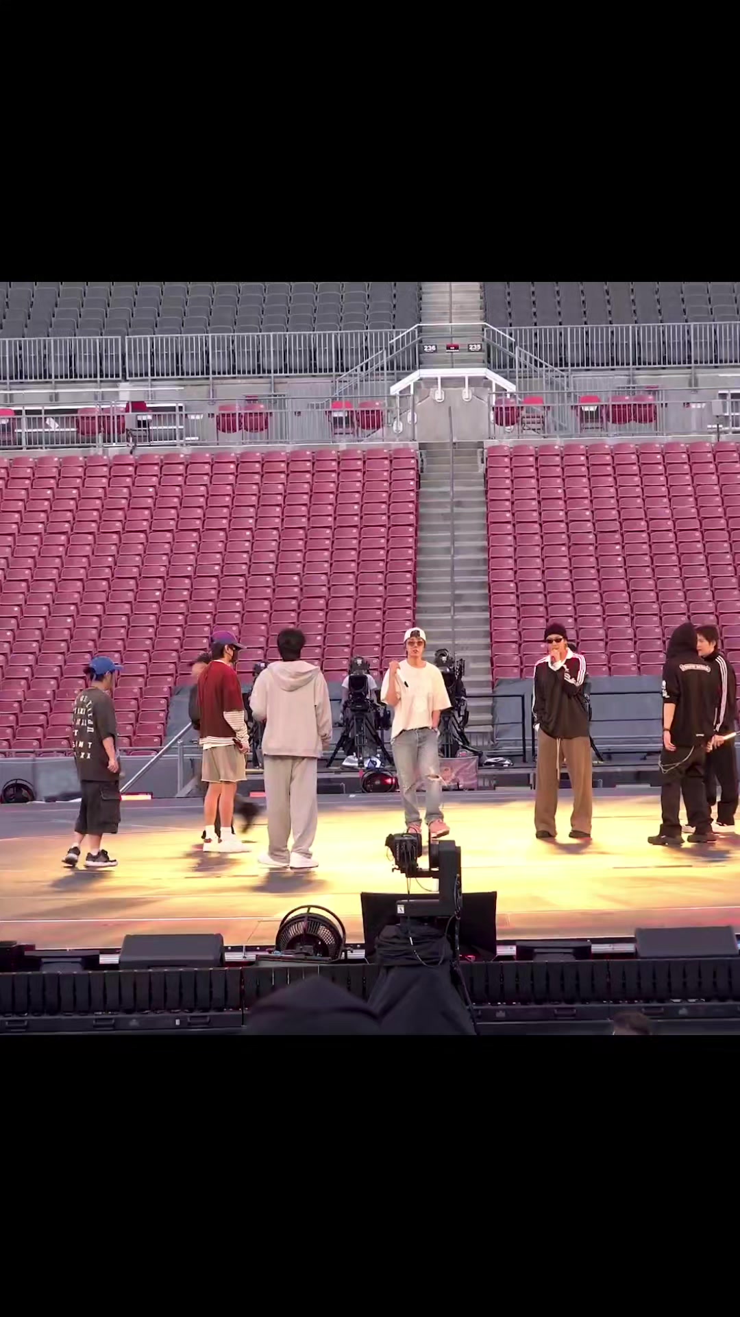 @BTS World Tour ‘ARIRANG’