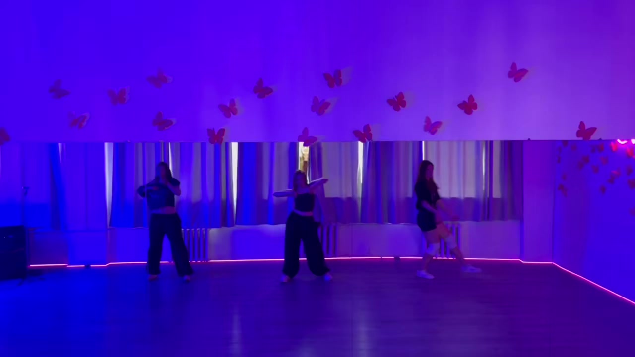 @VVS DANCE STUDIO