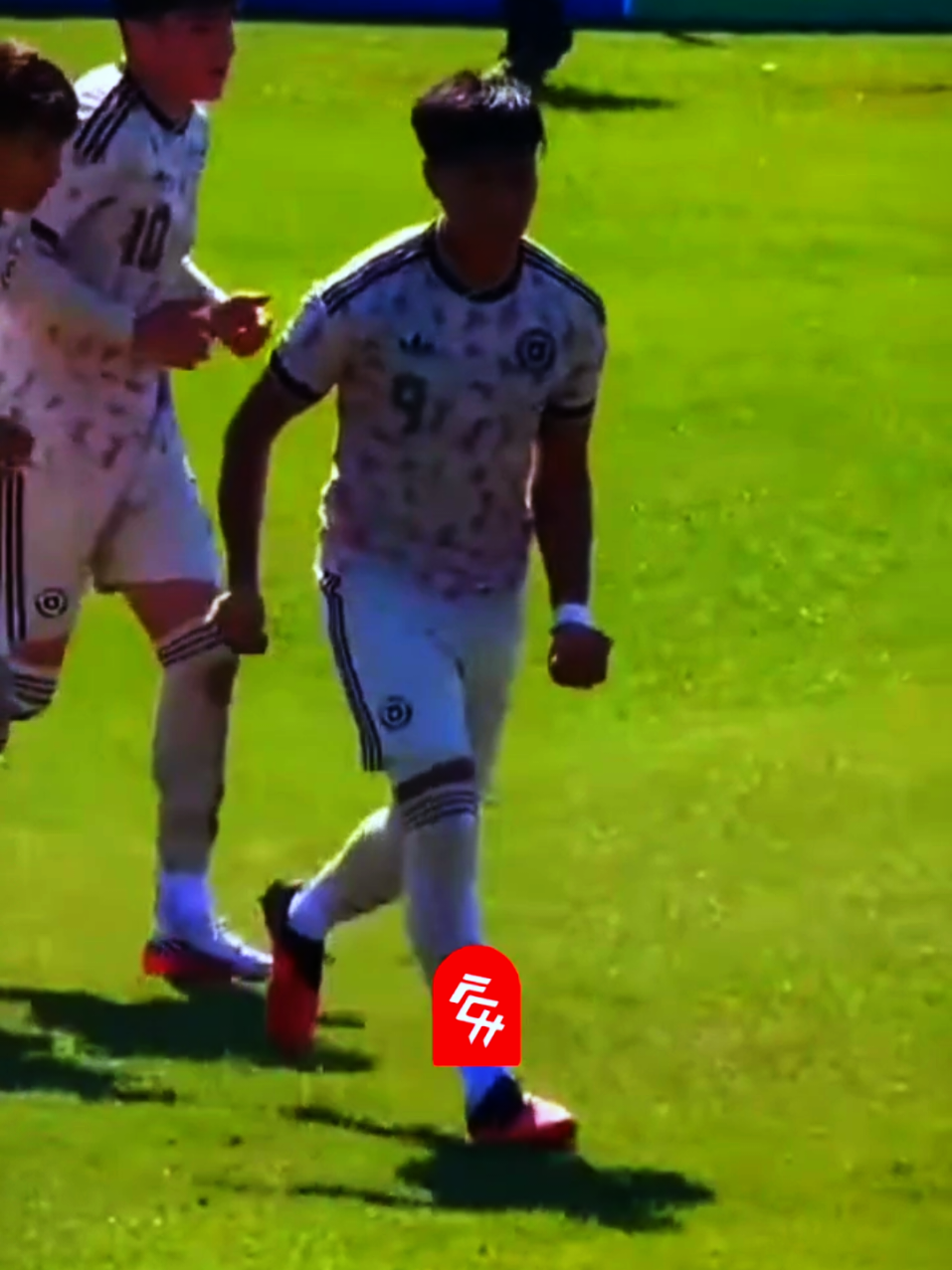 @Futbolistas Chilenos 🇨🇱