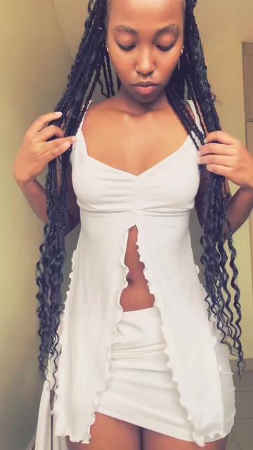 @AFROSEXXY
