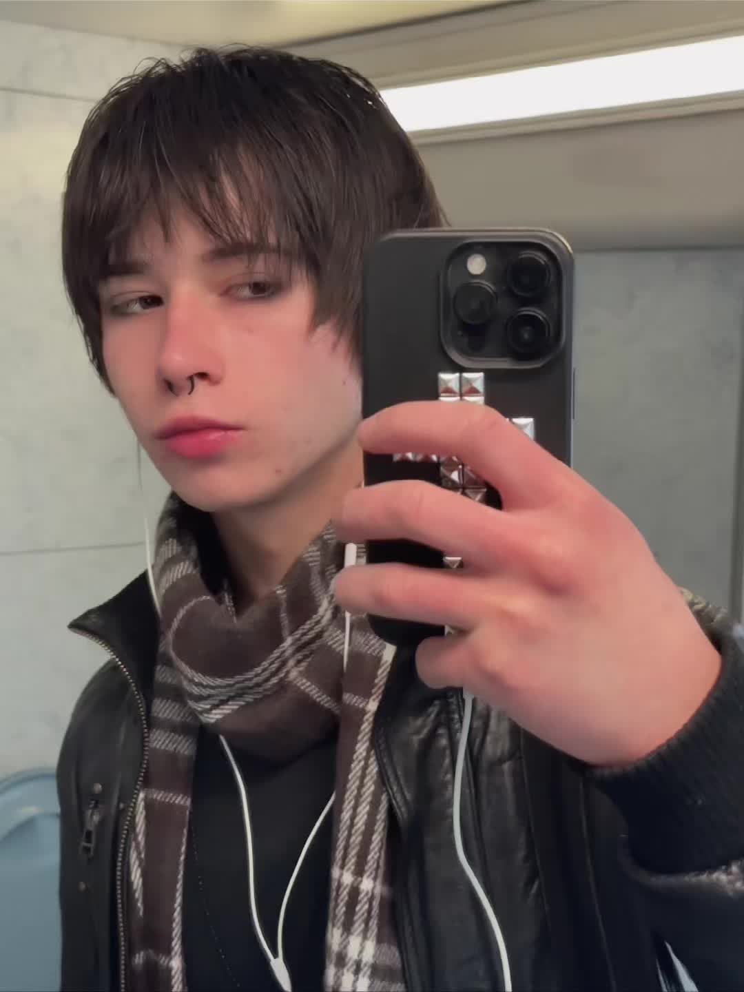 @sotka?