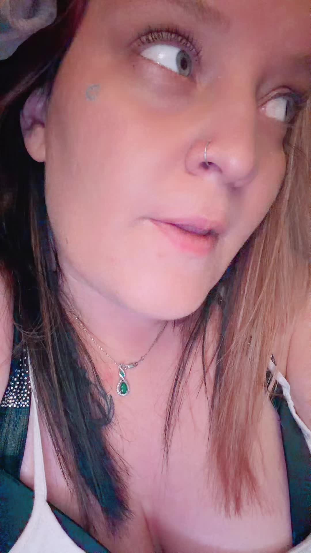 @Alysia Morgan 😏🖤