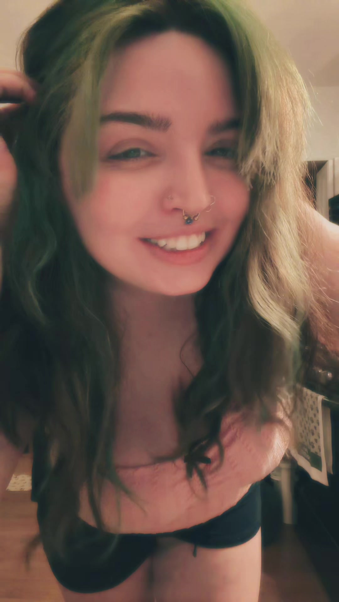 @slaywithsyd