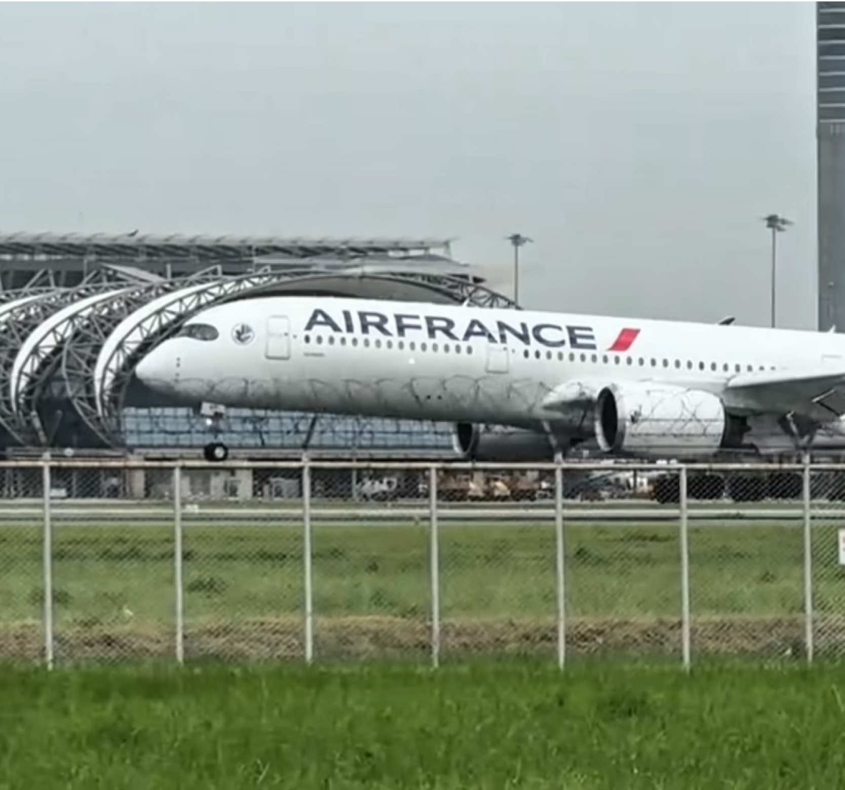 @❤️𝒯ℛ𝒜𝒞ℋ𝒰𝒩𝒢AVIATION ❤️✅