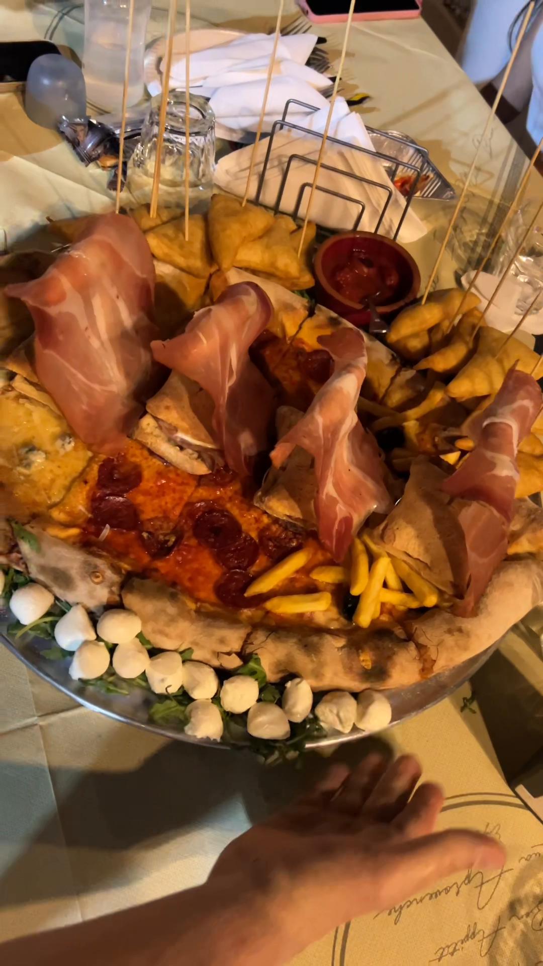 @PizzeriaalcastelloCerignola