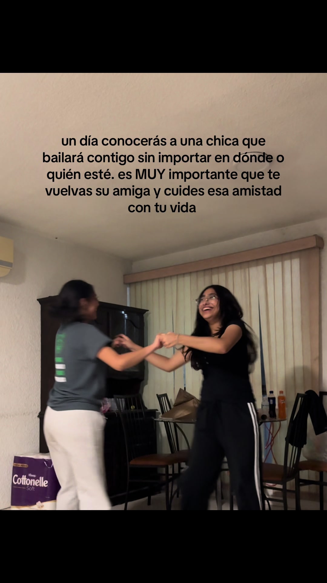 @aliki