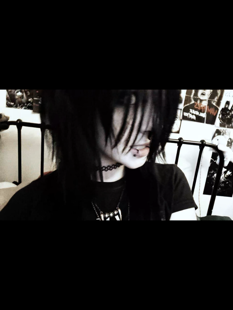 @☣︎ 𝔇𝔢𝔞𝔡𝔙𝔞𝔪𝔭 ☣︎