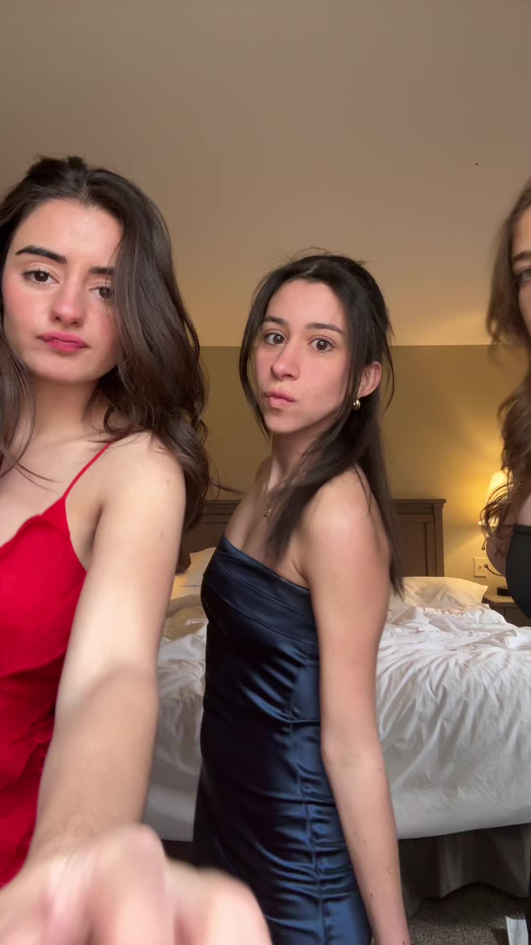 @claudia