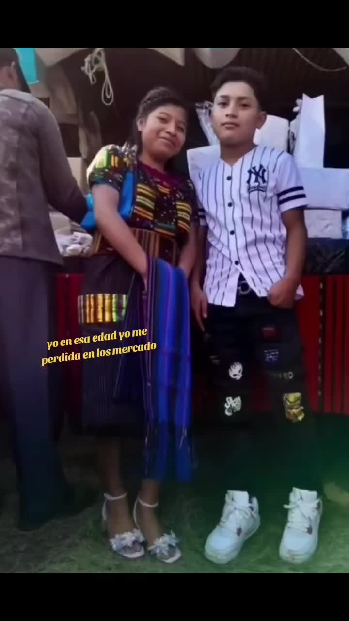 @Ana Tzoc