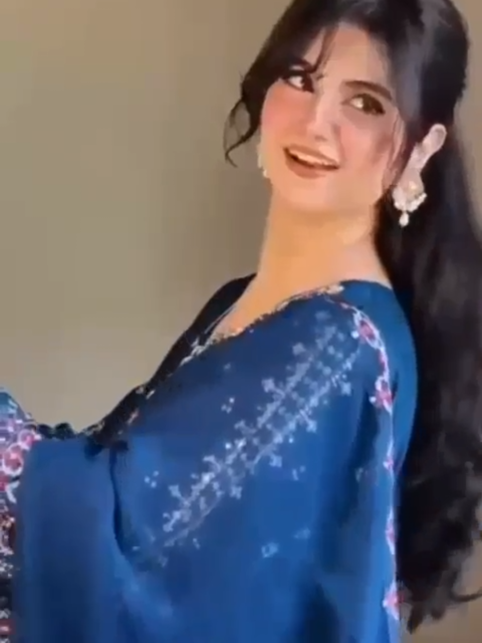 @Alsaud  dress collection