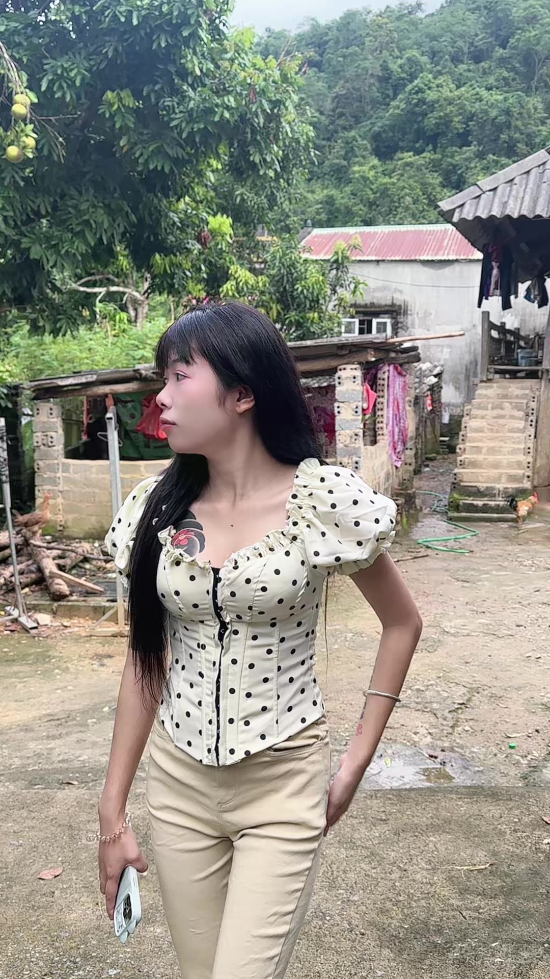 @Thuỷ Tây