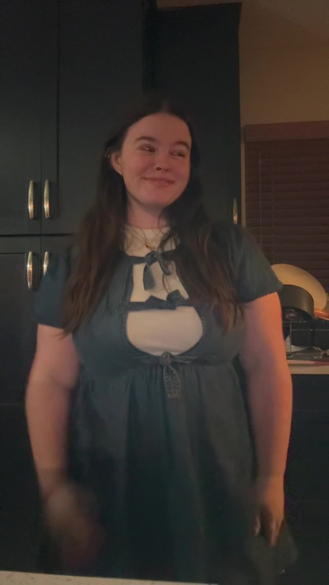 @lilyyyrrosee