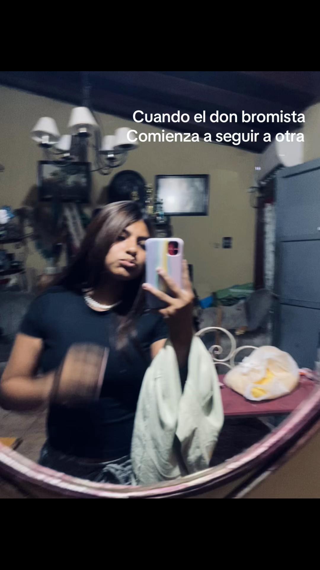 @🦋