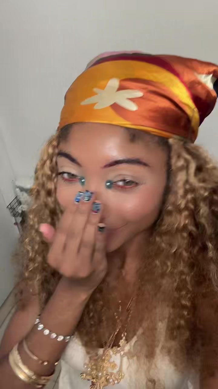 @maialove