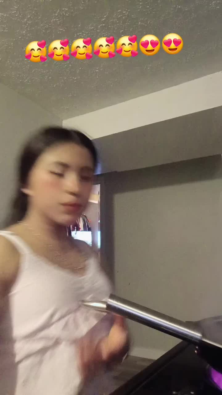 @Angela Paz