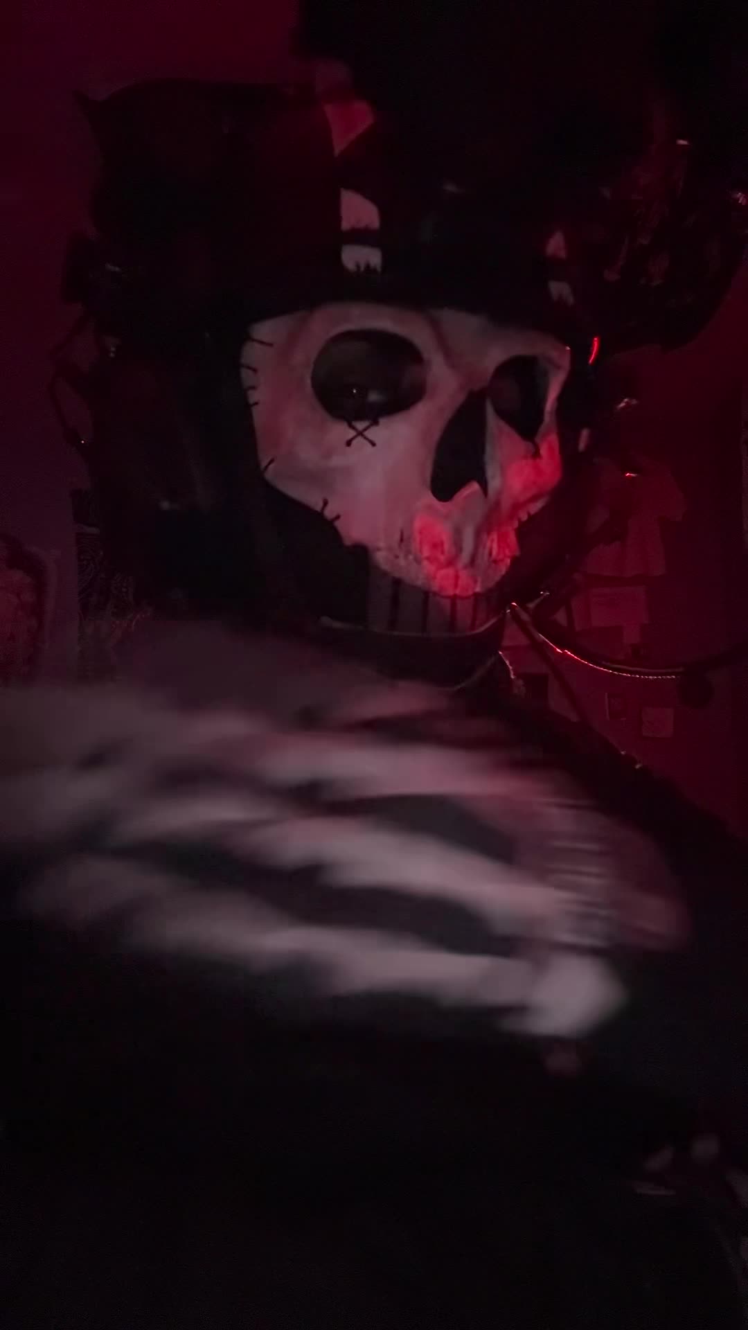 @𝔭𝔥𝔞𝔫𝔱𝔬𝔪