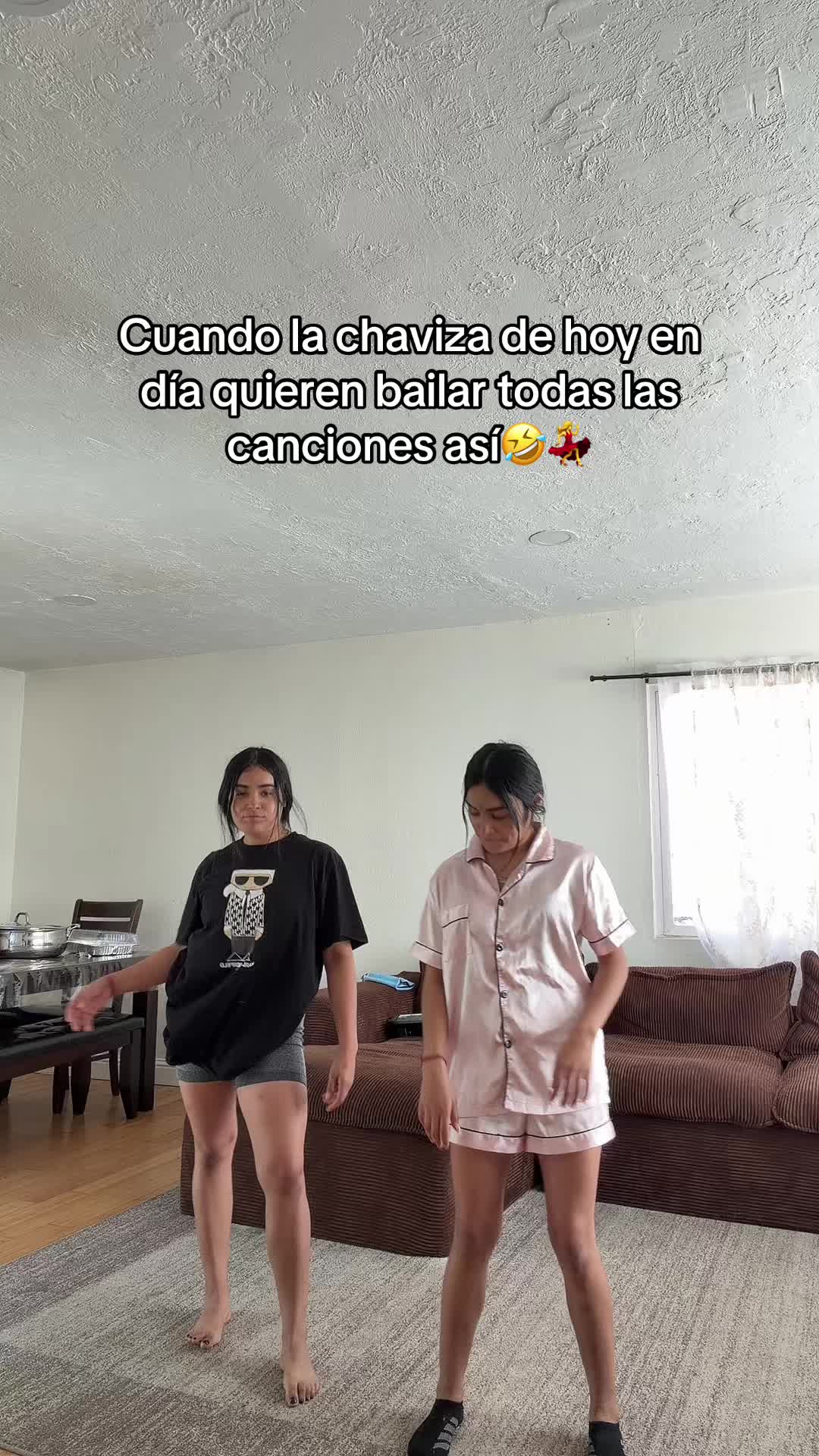 @Las gemelas Reyes